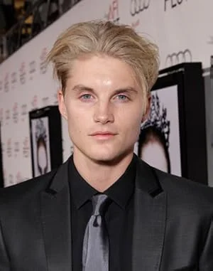 Toby Hemingway